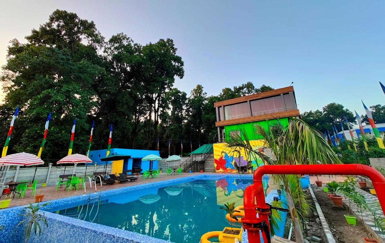 Green Vista Resort Chālsa Buitenkant foto
