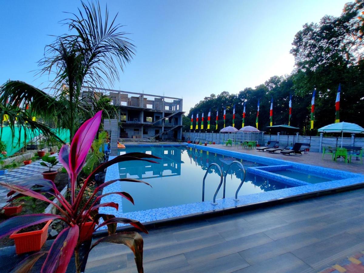 Green Vista Resort Chālsa Buitenkant foto