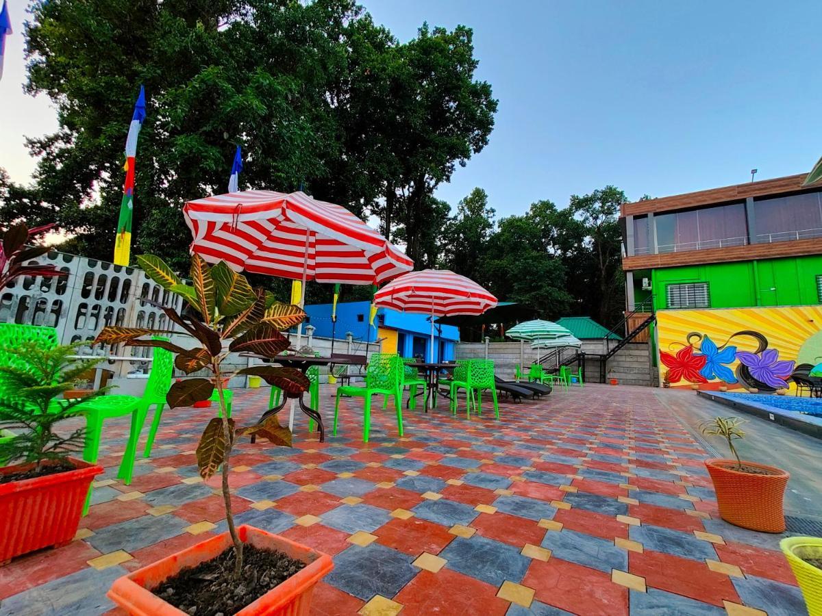 Green Vista Resort Chālsa Buitenkant foto